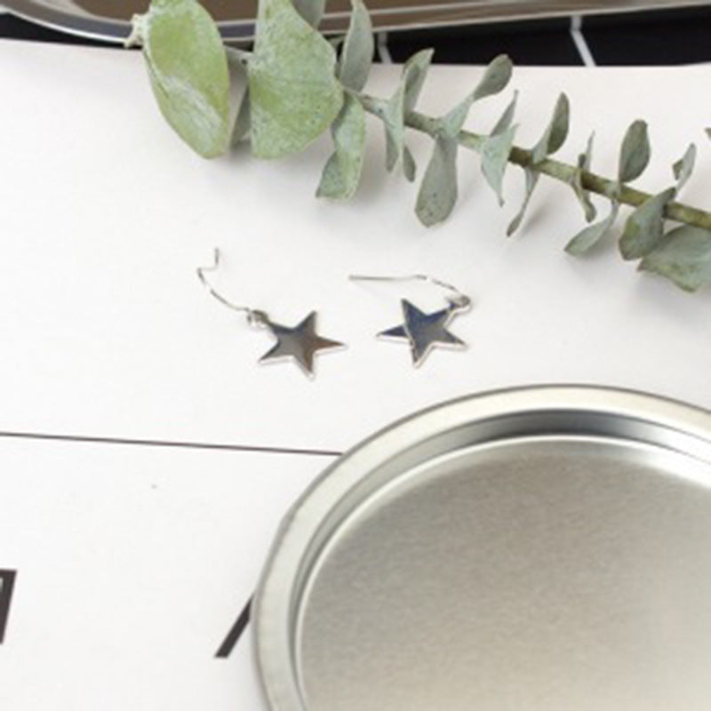 E869 Geometric Girl Flake Pentagram Star Earrings