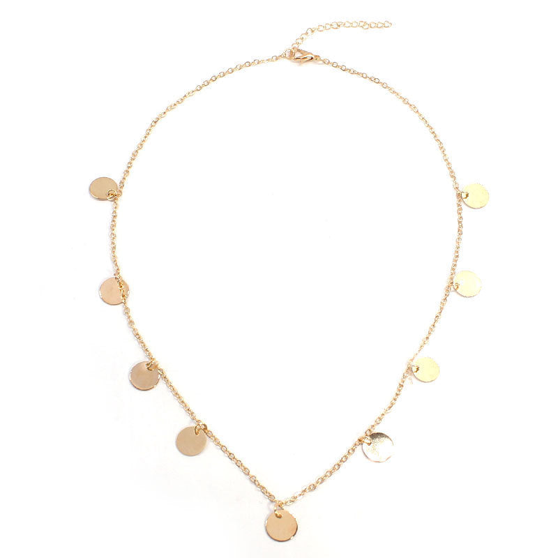 Fashionable Versatile Short Sequin Necklace With A Unique Style